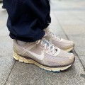 Nike Air Zoom Vomero 5 Oatmeal