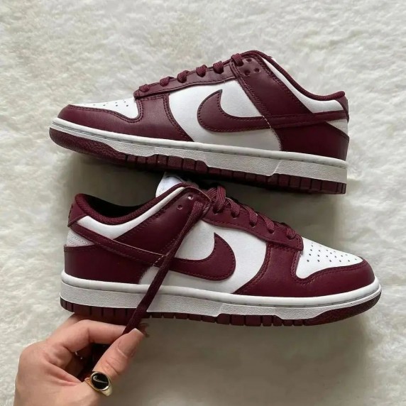 Nike Dunk Low Bordeaux