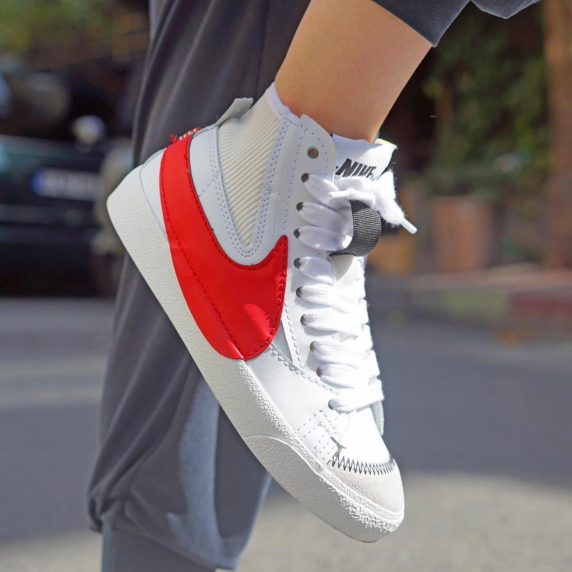 Nike Blazer  '77 Jumbo Swoosh