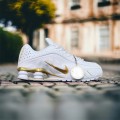 Nike Shox White and Gold Takkie