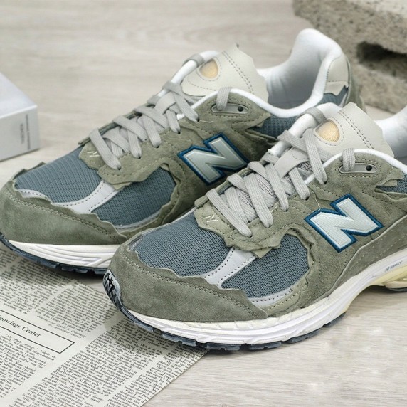 New Balance 2002R “Protection Pack” Mirage Grey