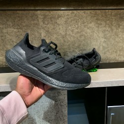 Adidas Ultraboost 22 Black 
