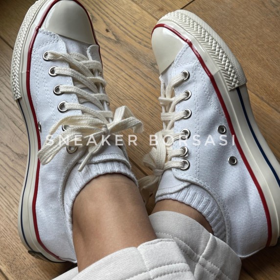 Converse Chuck Taylor All Star Classic Wide Short White