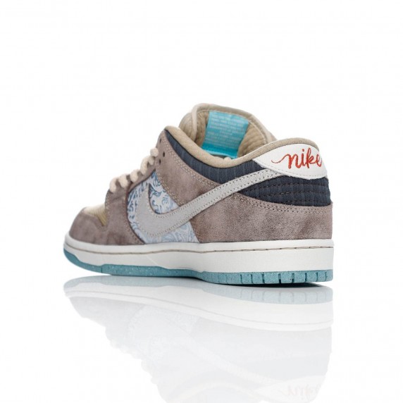 Nike SB Dunk Low 'Big Money Savings'