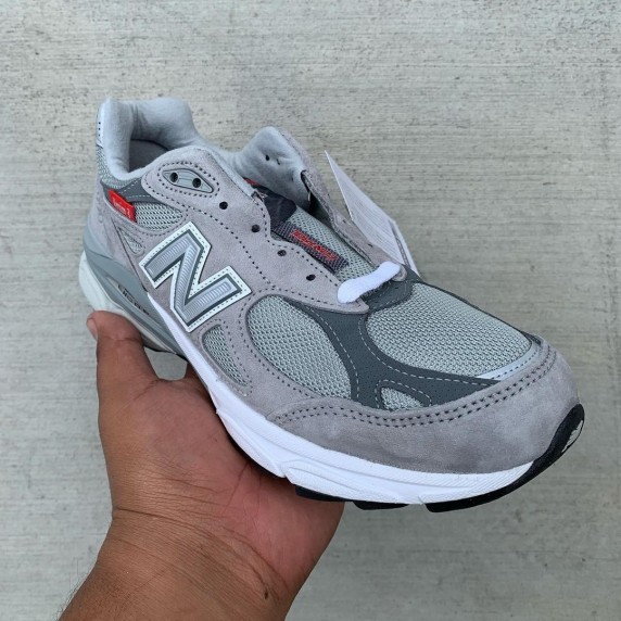 New Balance 990 V3 Grey