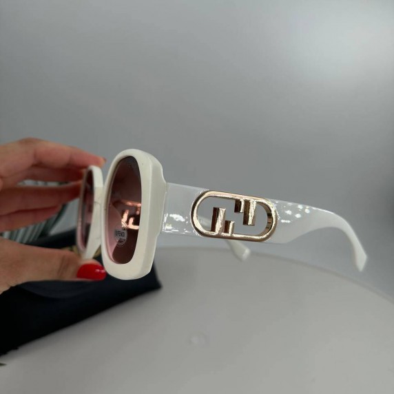 FENDI White Brown