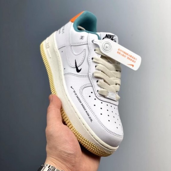 Nike  Air Force 1 ‘Starfish’