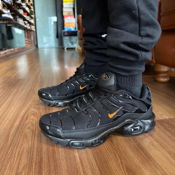 Nike Airmax TN Plus Black Orange