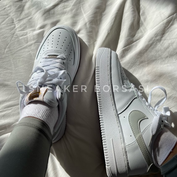 Nike Air Force 1 Essential