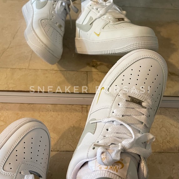 Nike Air Force 1 Essential