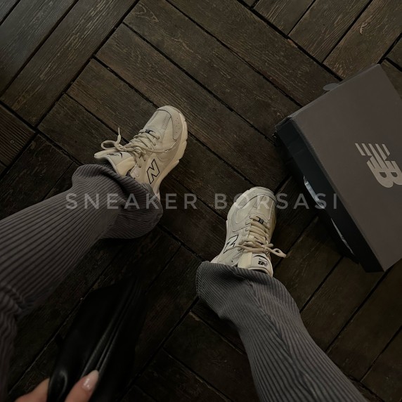 New Balance 530 " Cream & Beige "