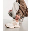 New Balance 327 in Off White & Driftwood