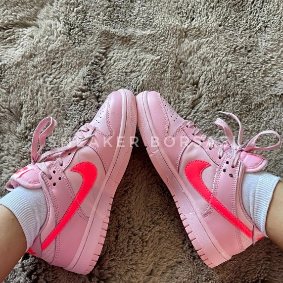 Nike Dunk Low Triple Pink