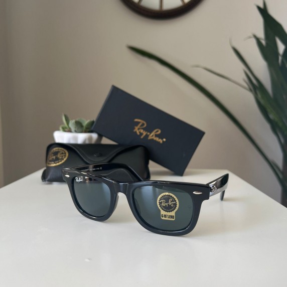 Ray-Ban Wayfarer