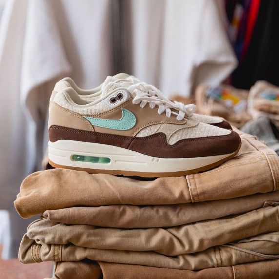 Nike Air Max 1 Crepe Hemp