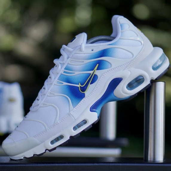 Nike Air Max Plus Tn Spray Paint Swoosh White Blue