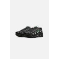 Nike Air Max Plus Black Silver Green Strike